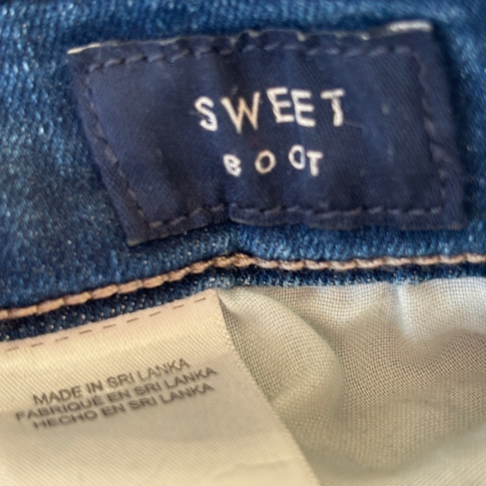 Lucky Brand Sweet Boot Jeans Womens 6/28R 5-Pocket Whisker Western Stretch Denim - Picture 9 of 16